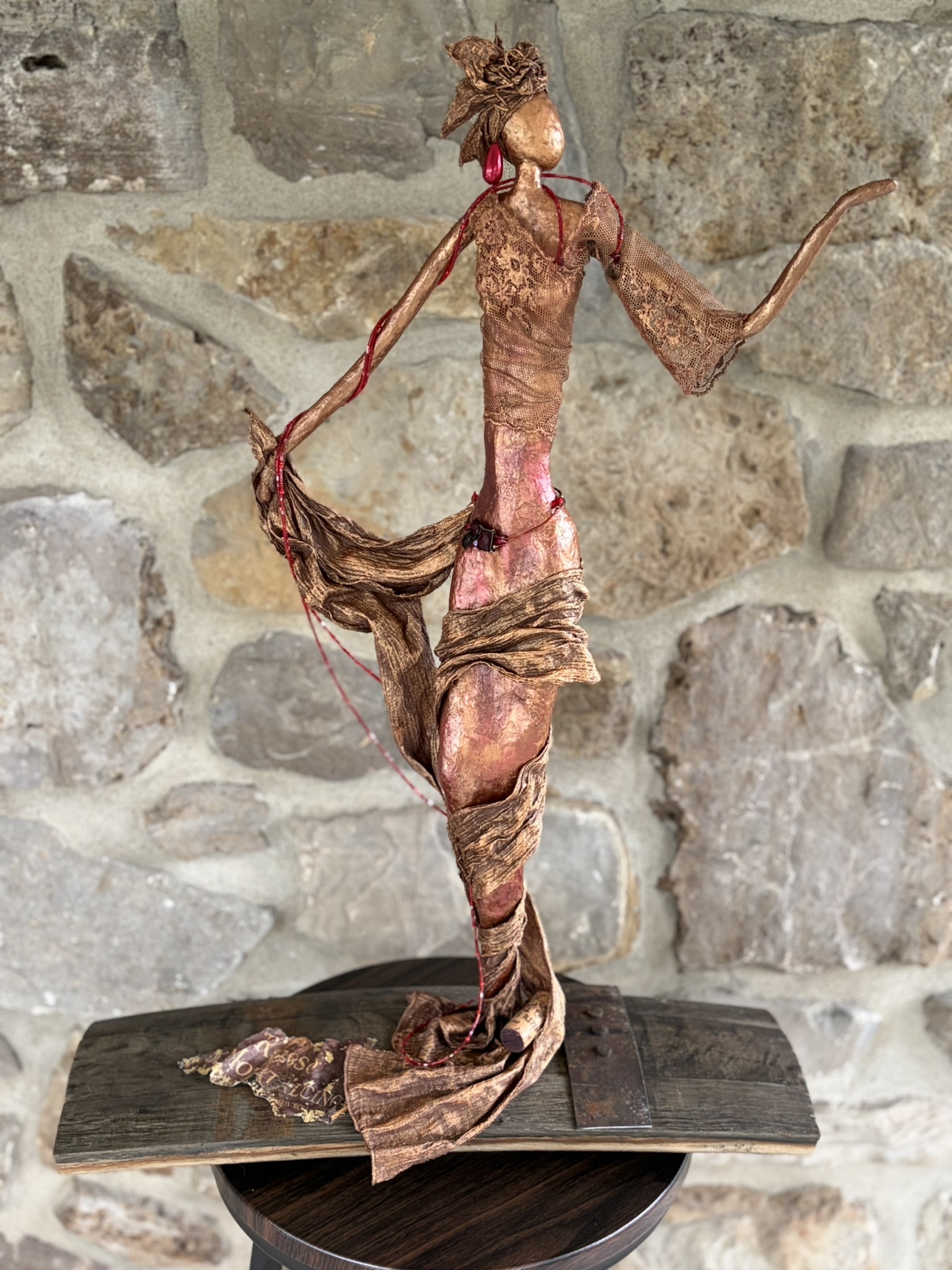 La robe du vin — œuvre de la collection La part des anges